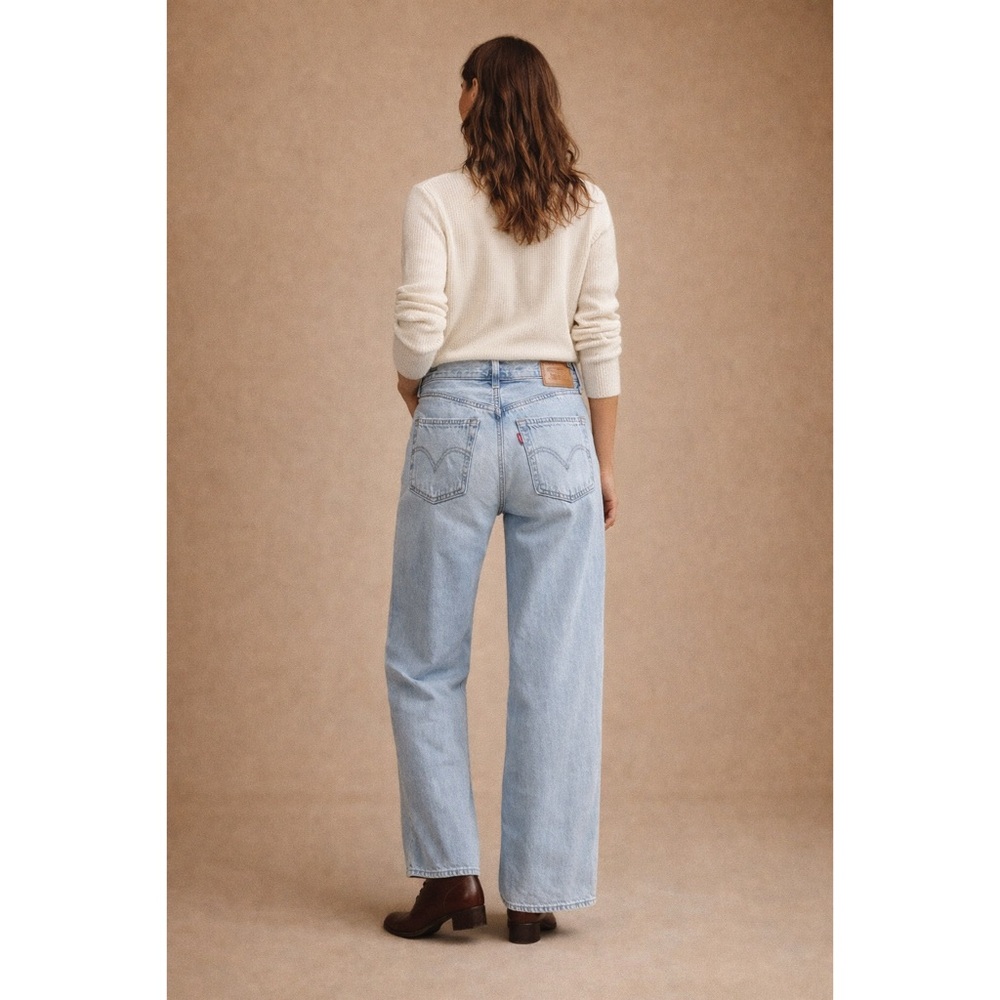 Levi's High Loose Jeans in Full Circle Medium Wash Women’s size 27 - Picture 2 of 9